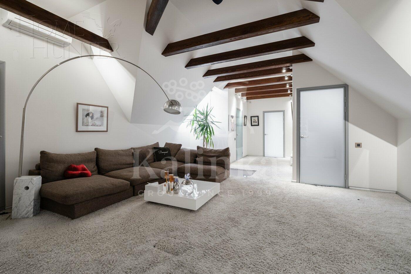 2-этажный коттедж 1 200 м² с отделкой