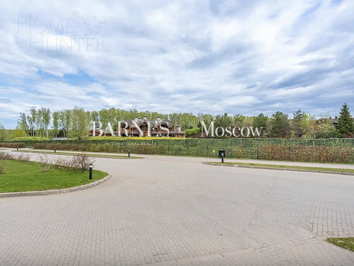 3-этажный коттедж 600 м² с отделкой