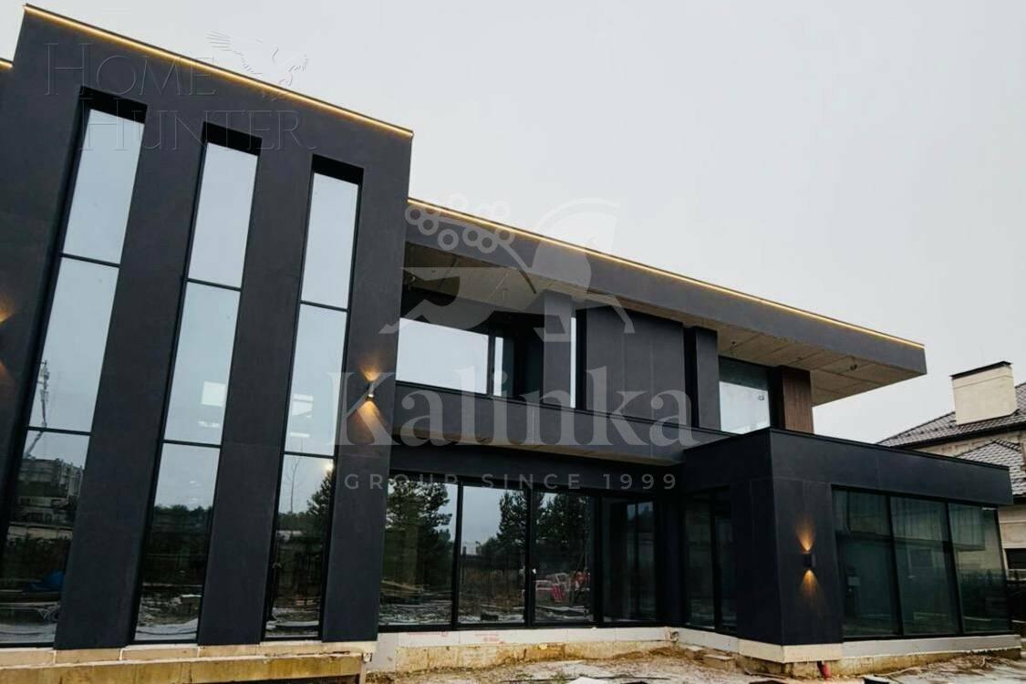 2-этажный коттедж 960 м² без отделки