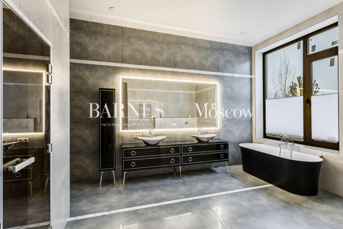 2-этажный коттедж 800 м² без отделки