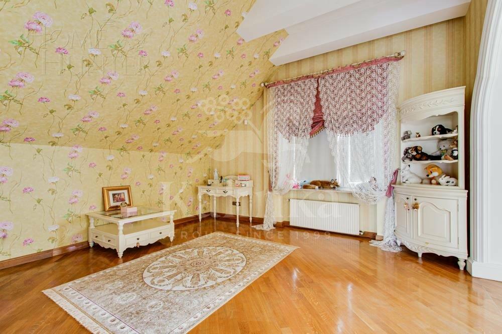 3-этажный коттедж 850 м² с отделкой