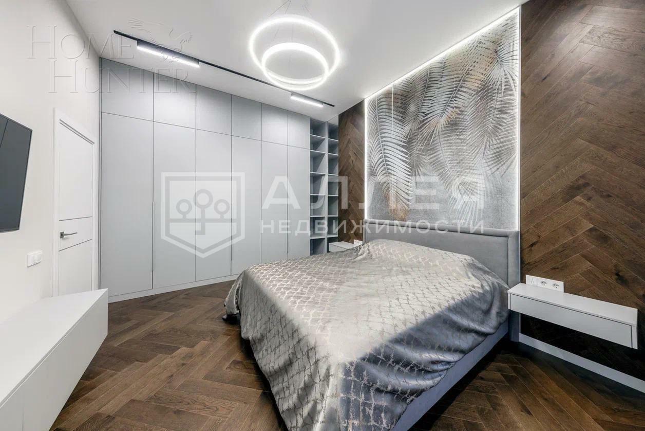 3-этажный таунхаус 345 м² с отделкой