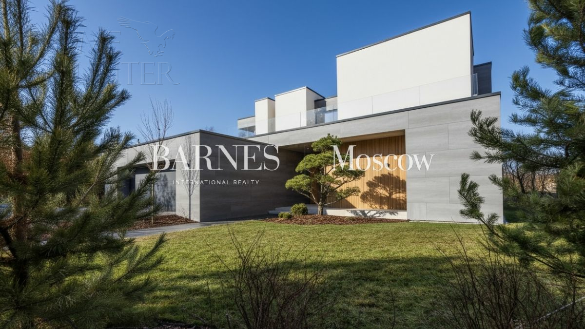 2-этажный коттедж 760 м² с отделкой