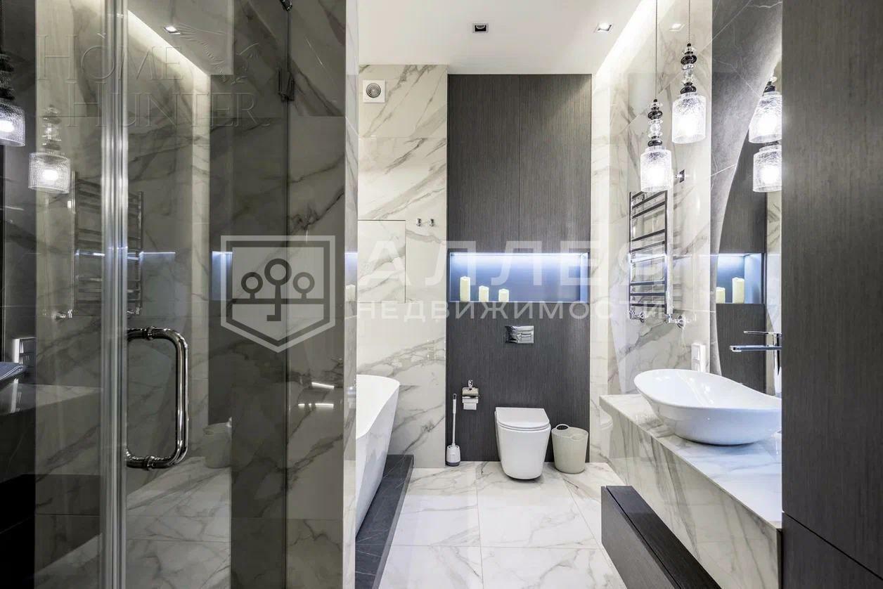 3-этажный таунхаус 345 м² с отделкой