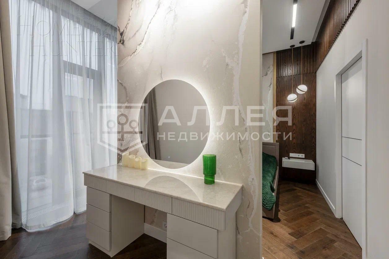 3-этажный таунхаус 345 м² с отделкой