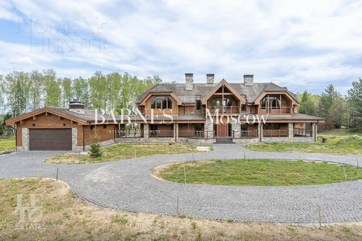 3-этажный коттедж 600 м² с отделкой