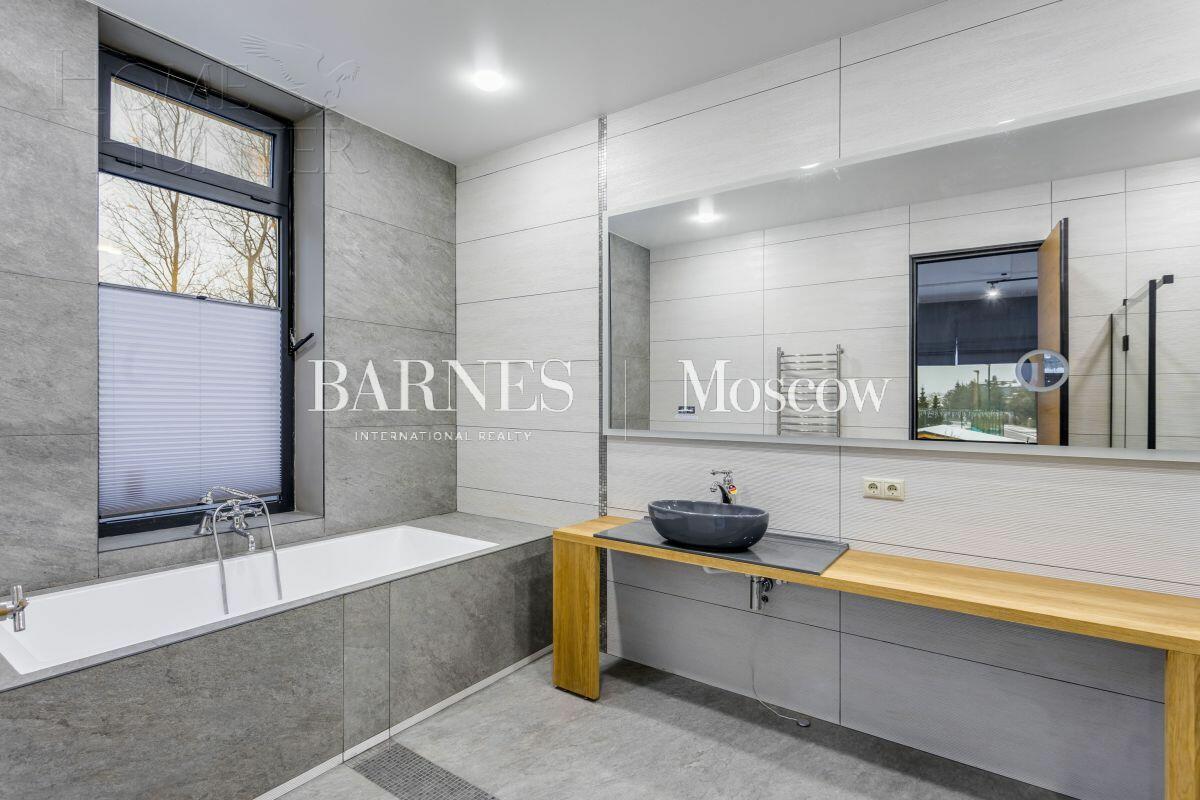 2-этажный коттедж 800 м² без отделки