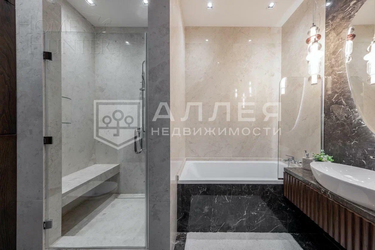 3-этажный таунхаус 345 м² с отделкой