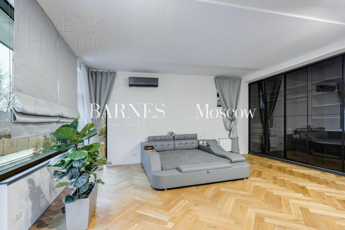 2-этажный коттедж 800 м² без отделки