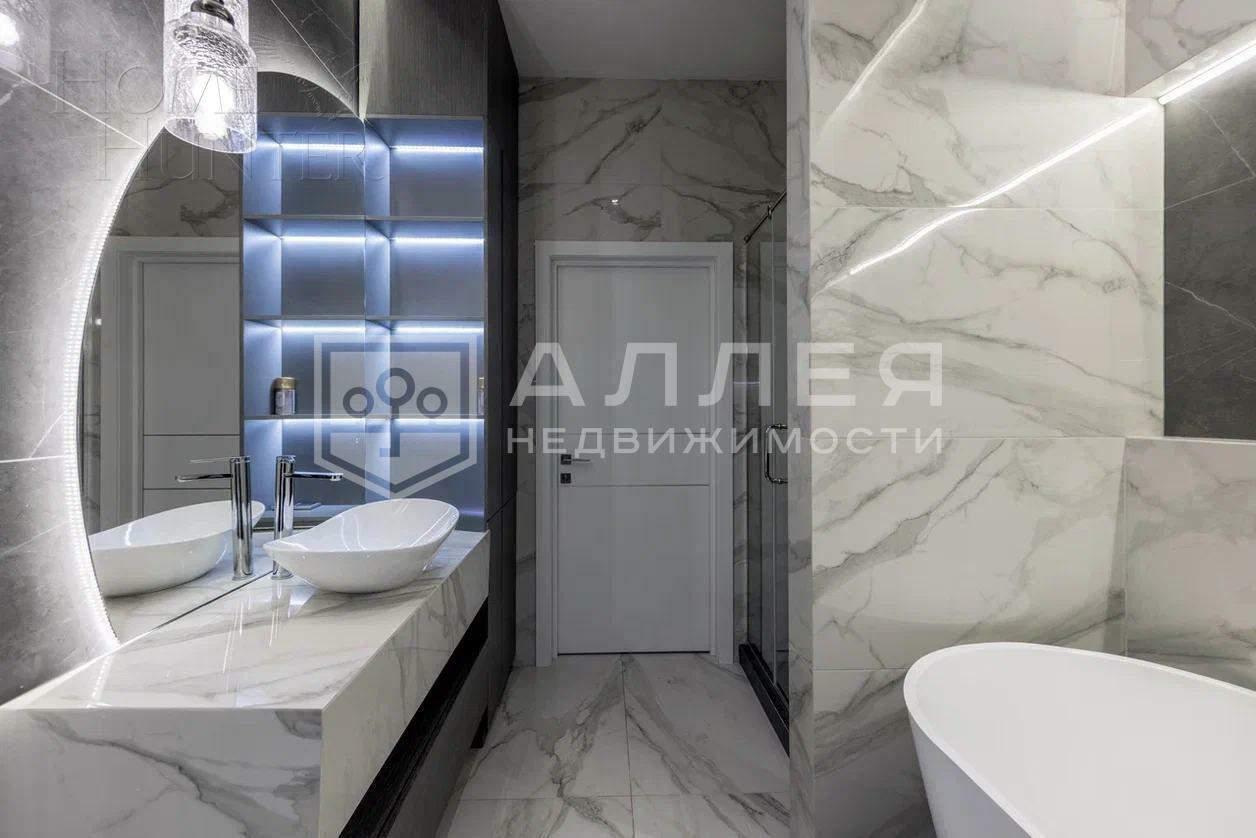 3-этажный таунхаус 345 м² с отделкой