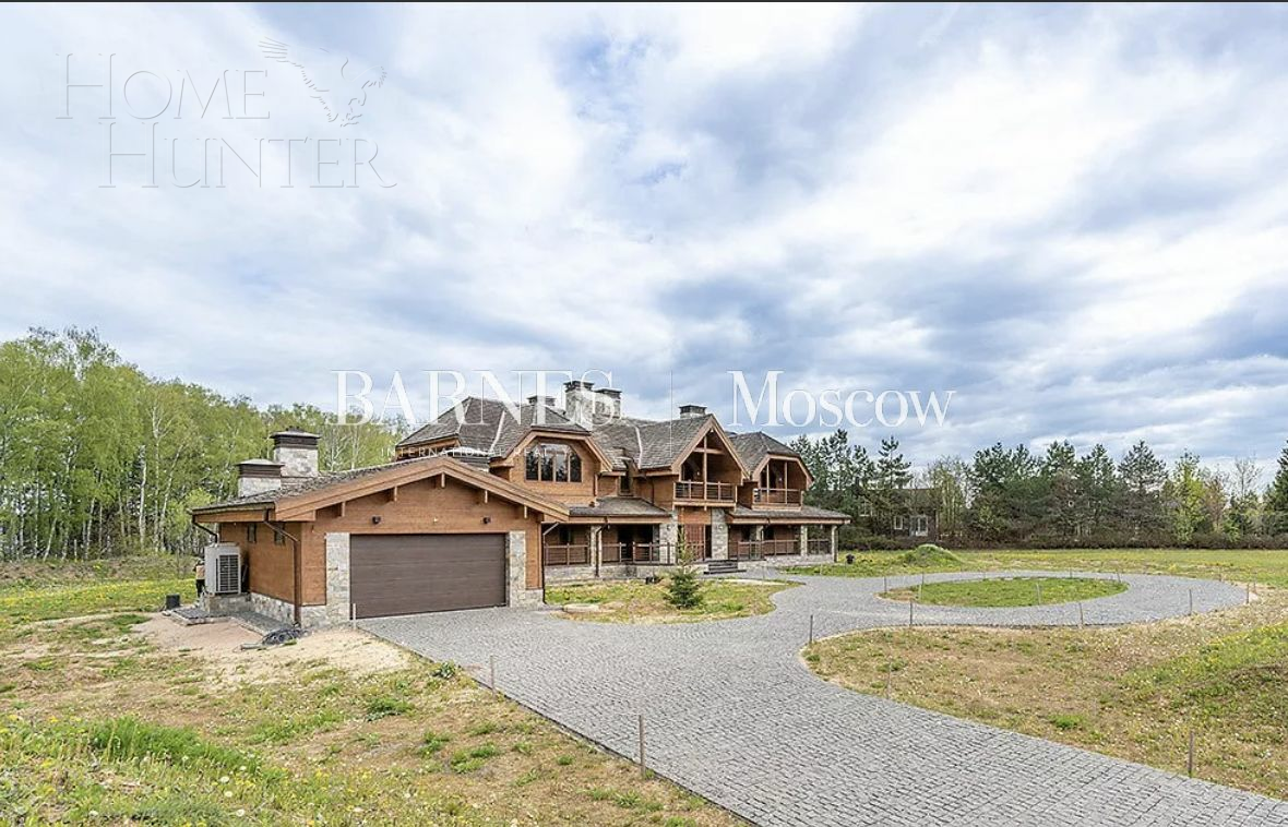 3-этажный коттедж 600 м² с отделкой