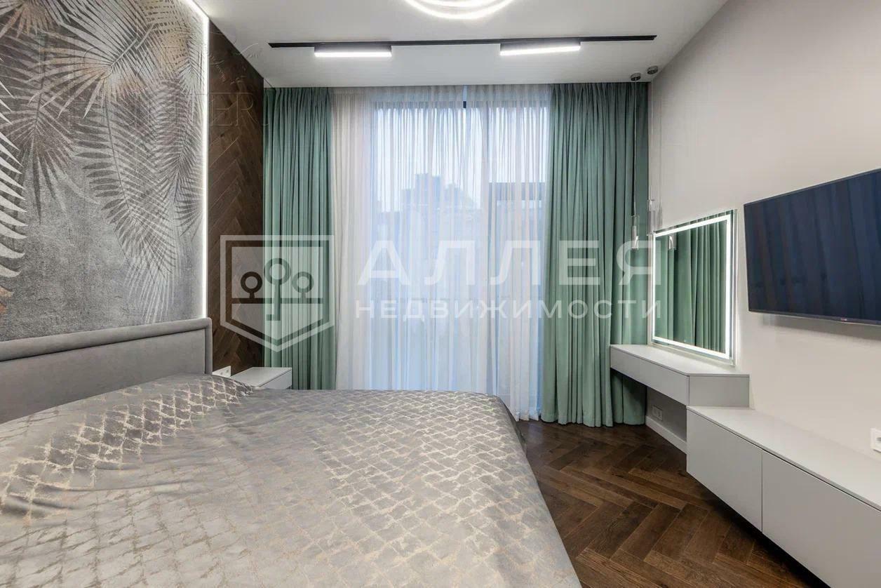 3-этажный таунхаус 345 м² с отделкой