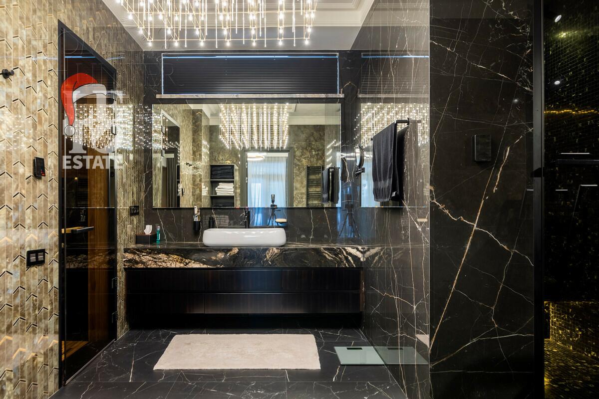 3-этажный коттедж 1 100 м² с отделкой