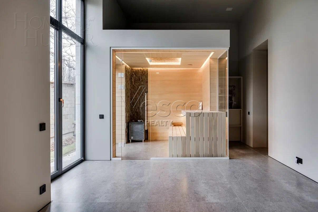 2-этажный коттедж 450 м² с отделкой