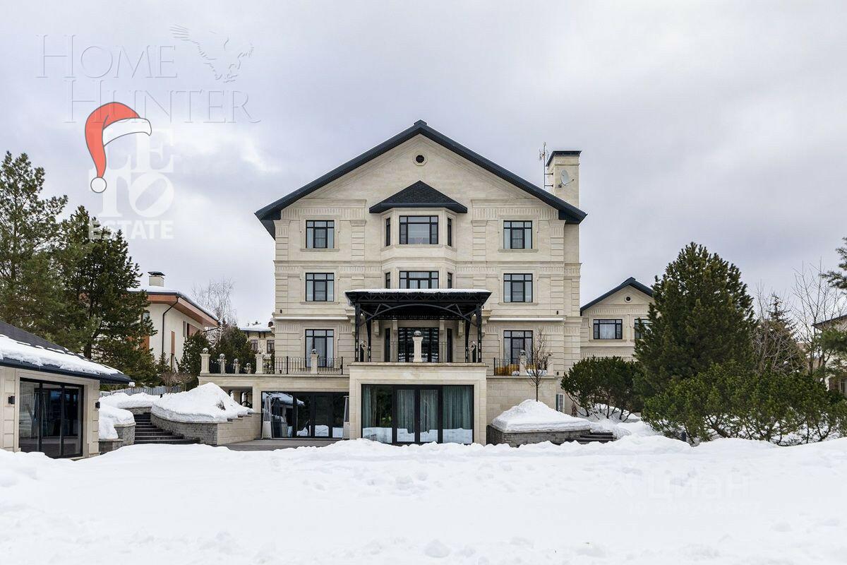 3-этажный коттедж 1 100 м² с отделкой