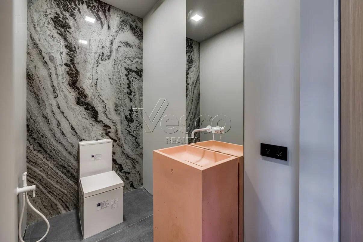 2-этажный коттедж 450 м² с отделкой