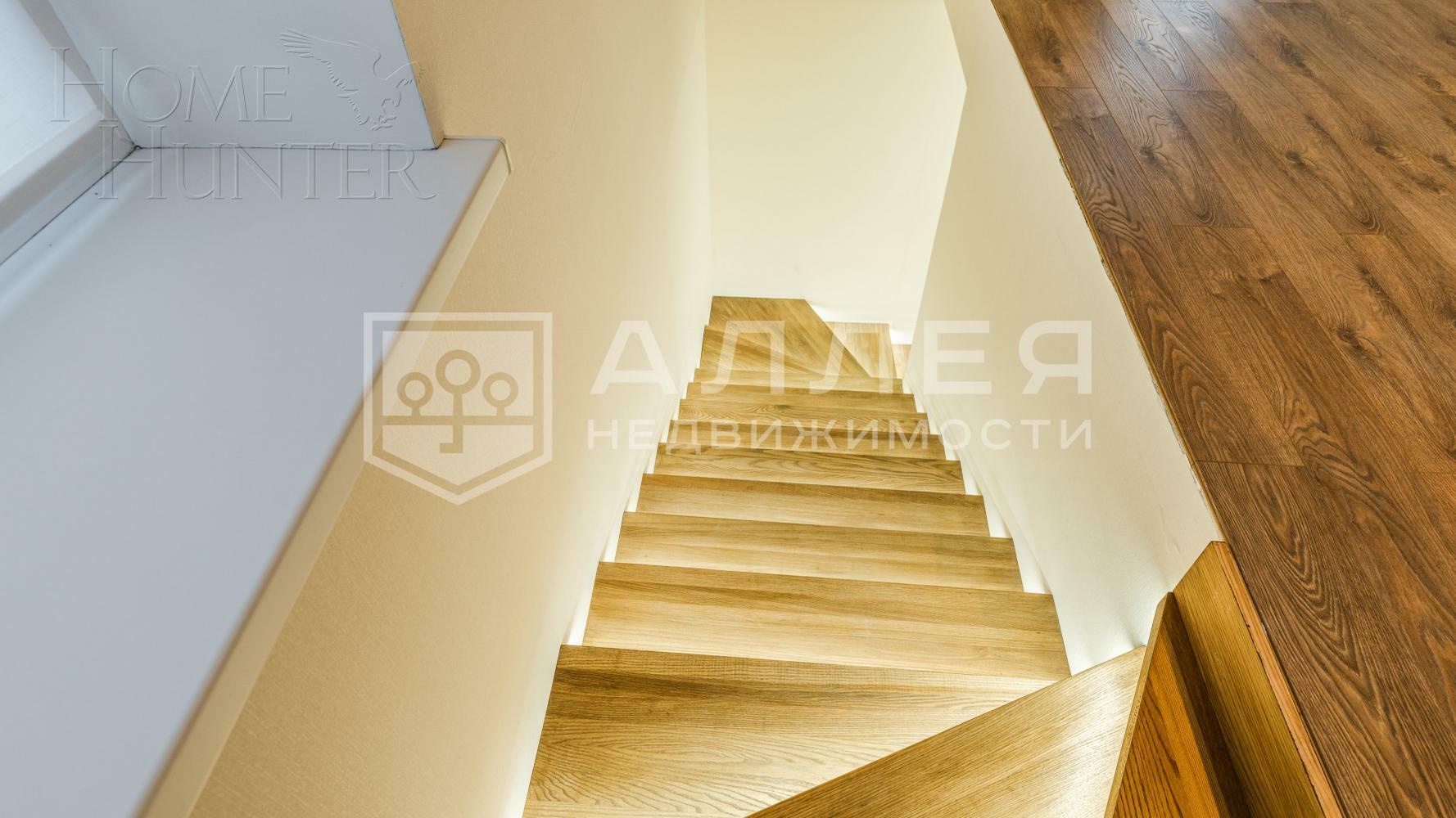 2-этажный коттедж 200 м² с отделкой