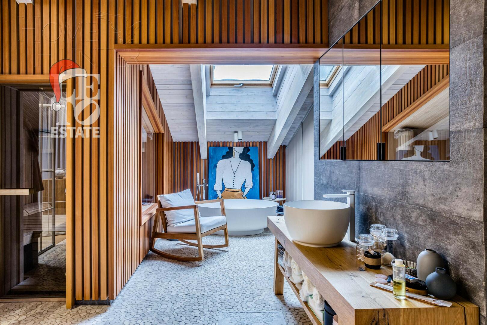 2-этажный коттедж 500 м² с отделкой