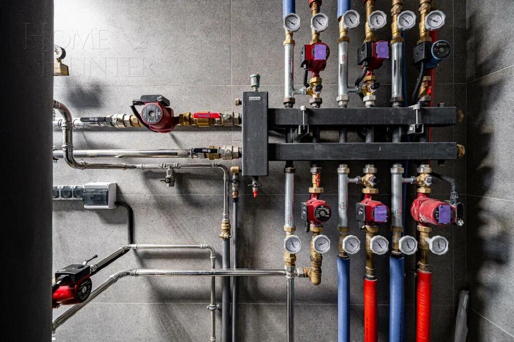 3-этажный коттедж 830 м² без отделки