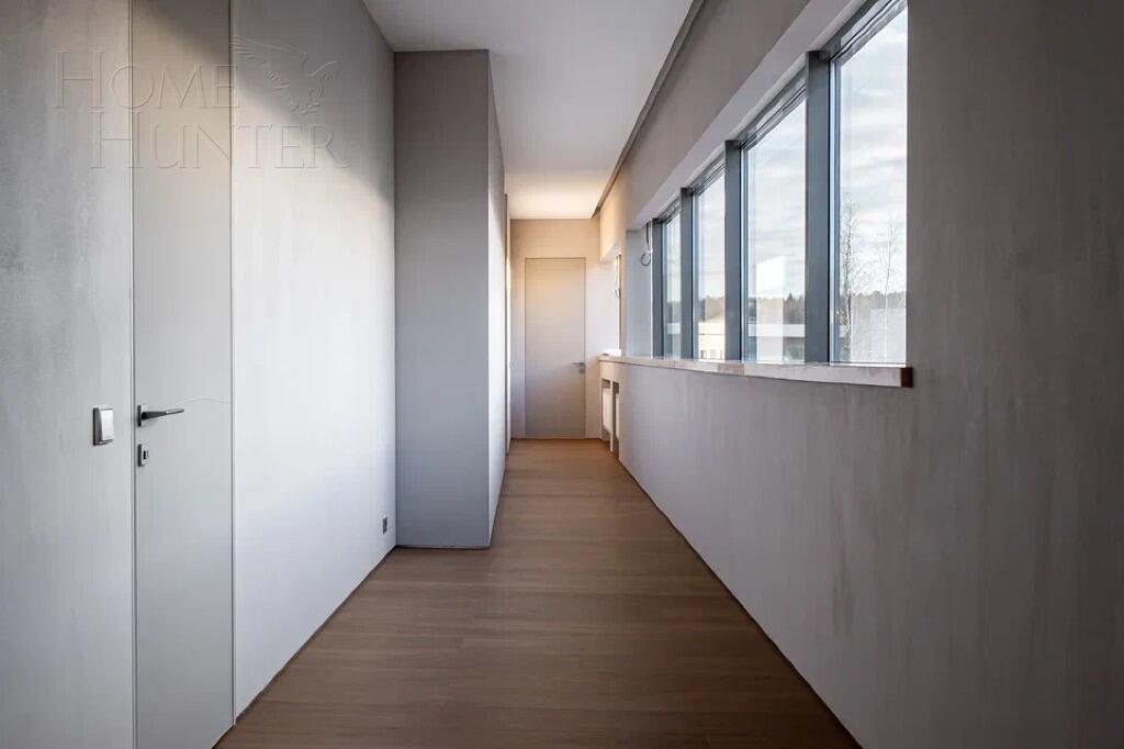 3-этажный коттедж 830 м² без отделки