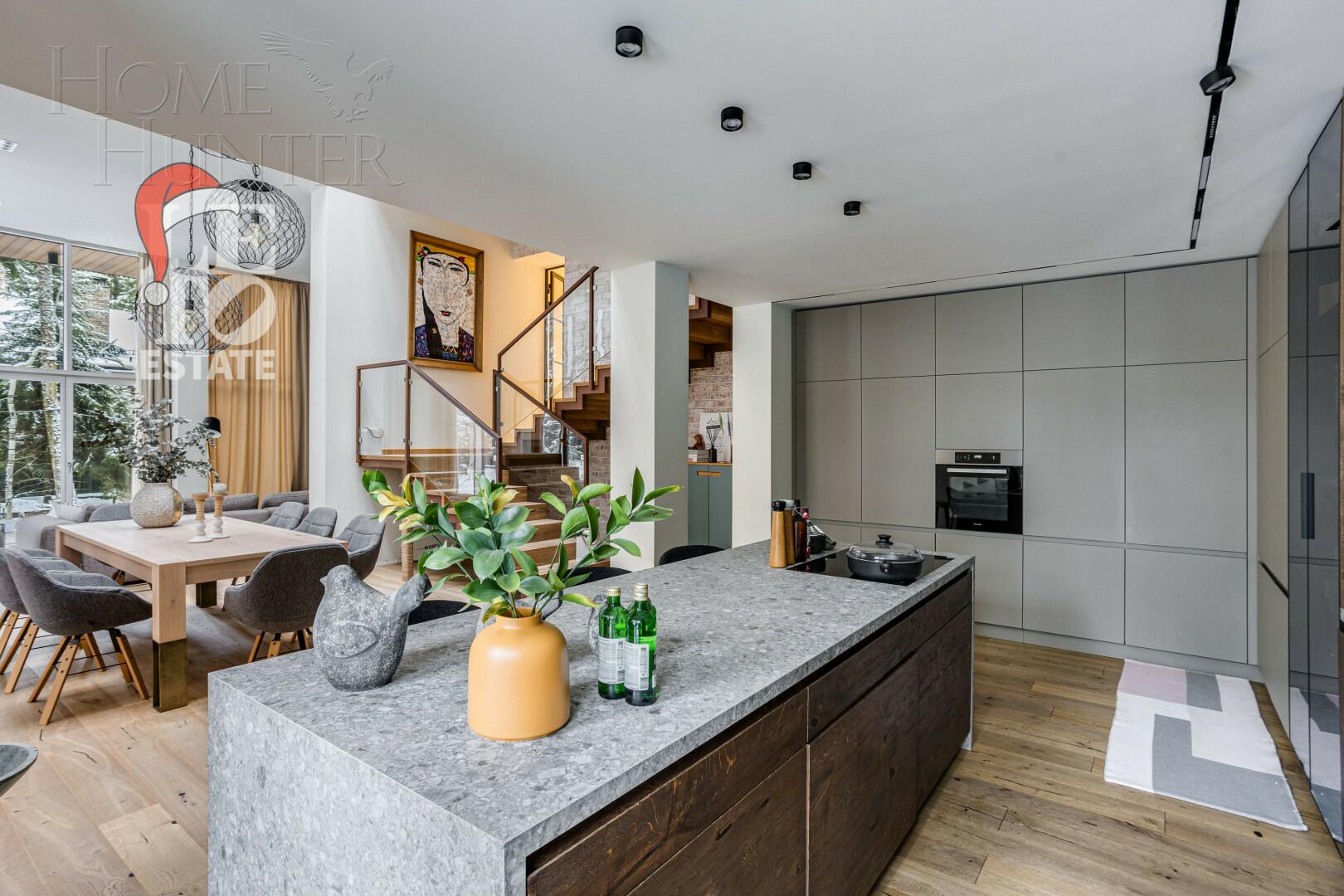 2-этажный коттедж 500 м² с отделкой