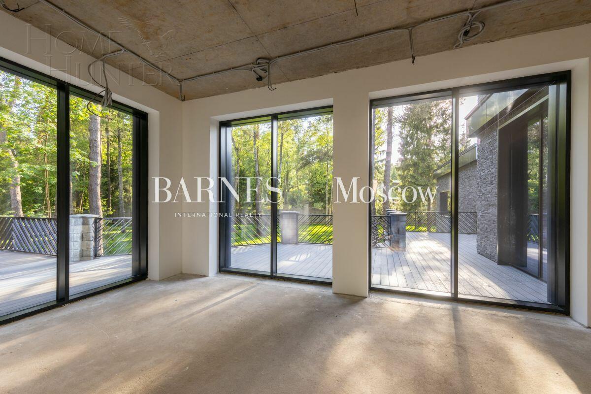 2-этажный коттедж 1 700 м² без отделки