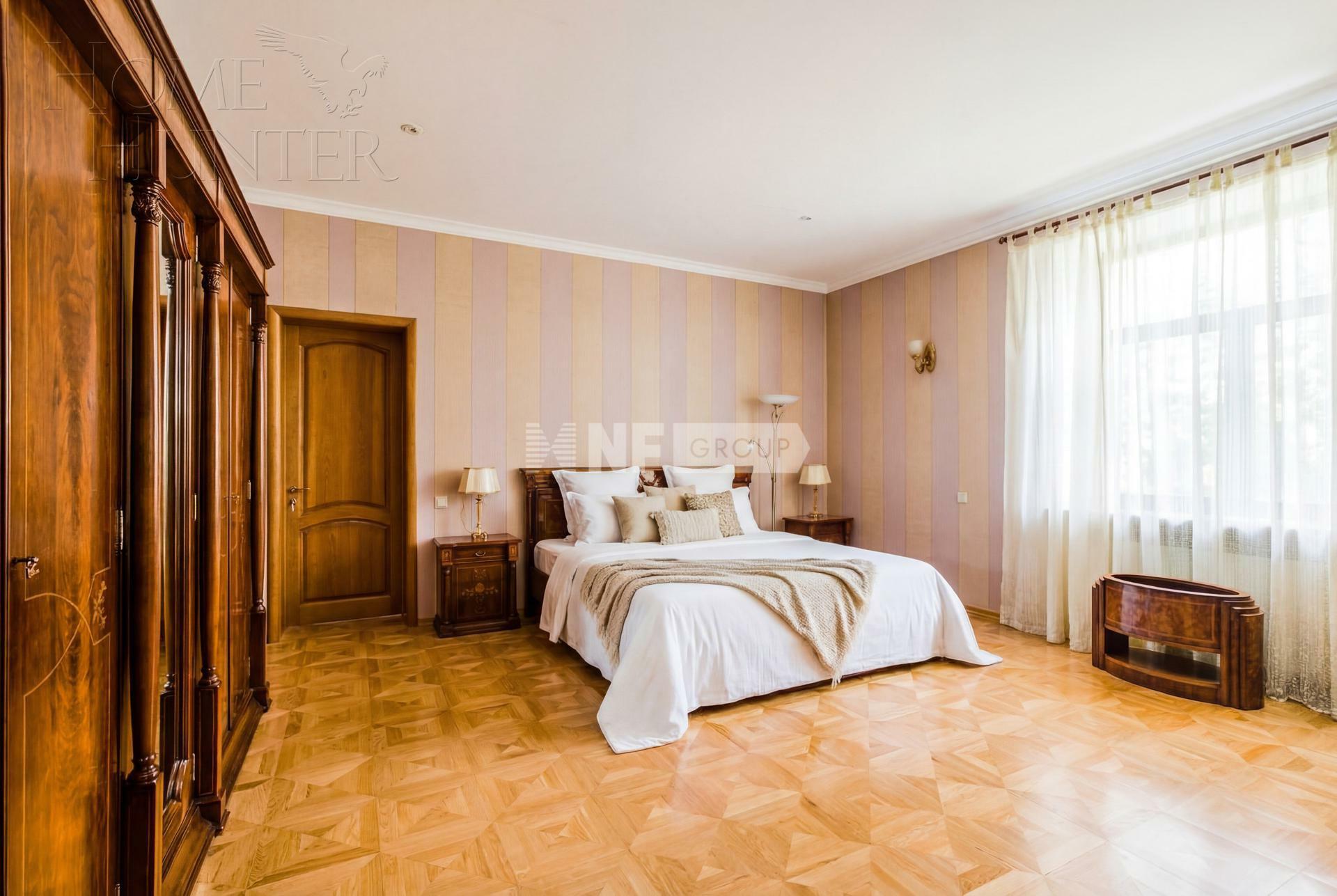 2-этажный коттедж 2 500 м² с отделкой