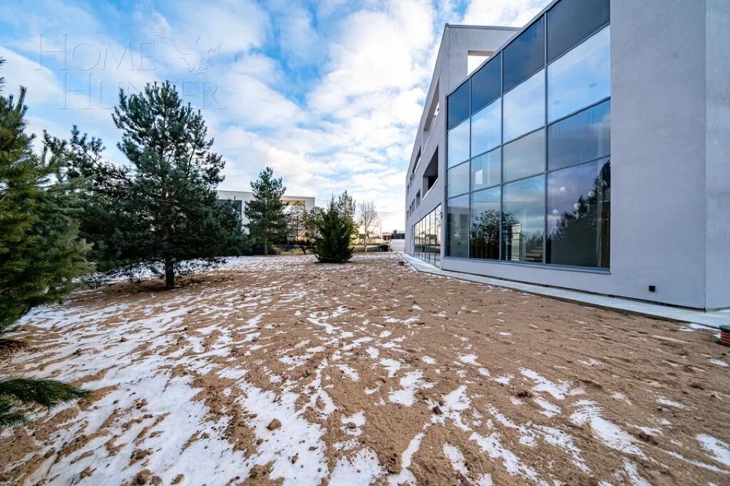 3-этажный коттедж 830 м² без отделки