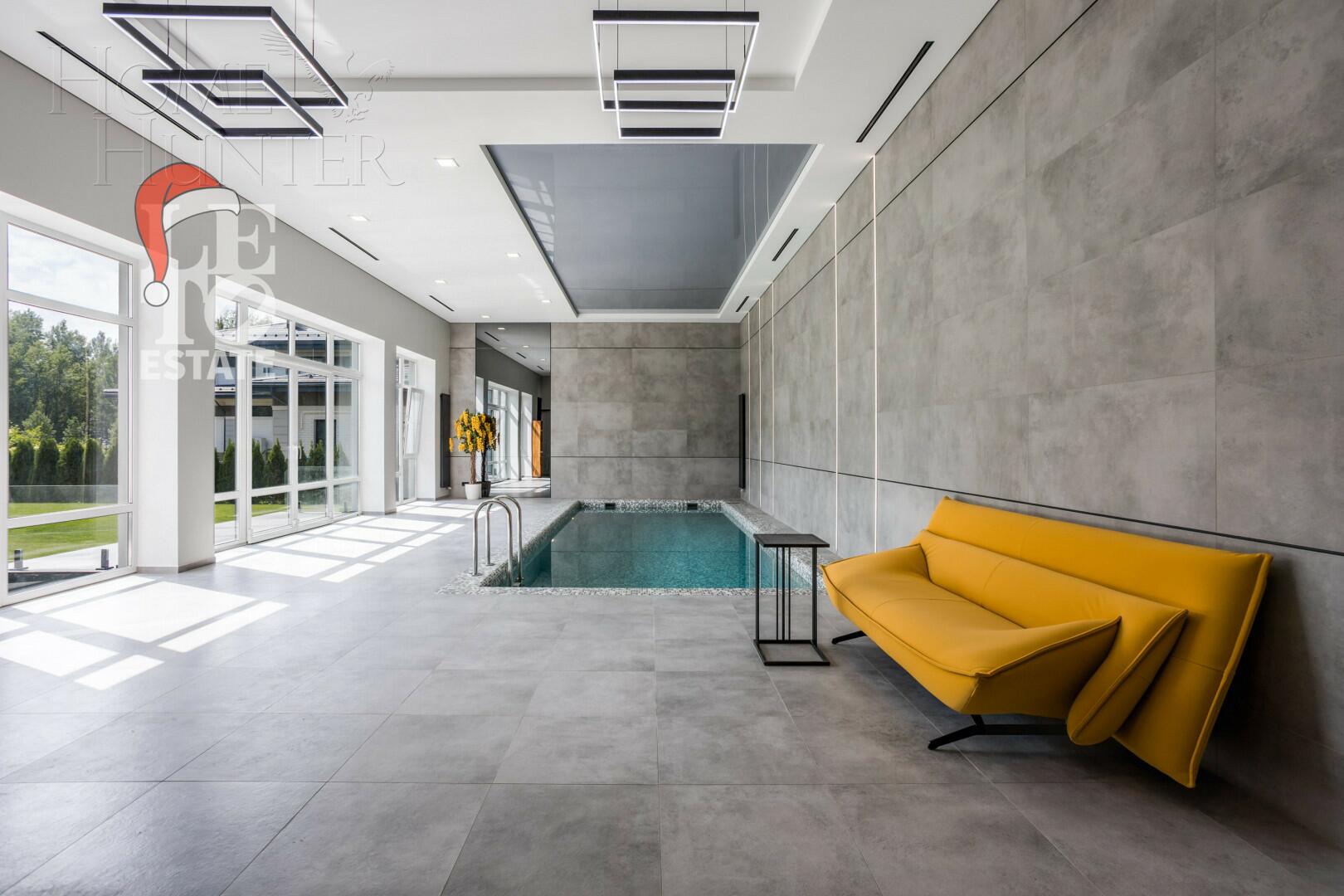 3-этажный коттедж 600 м² с отделкой