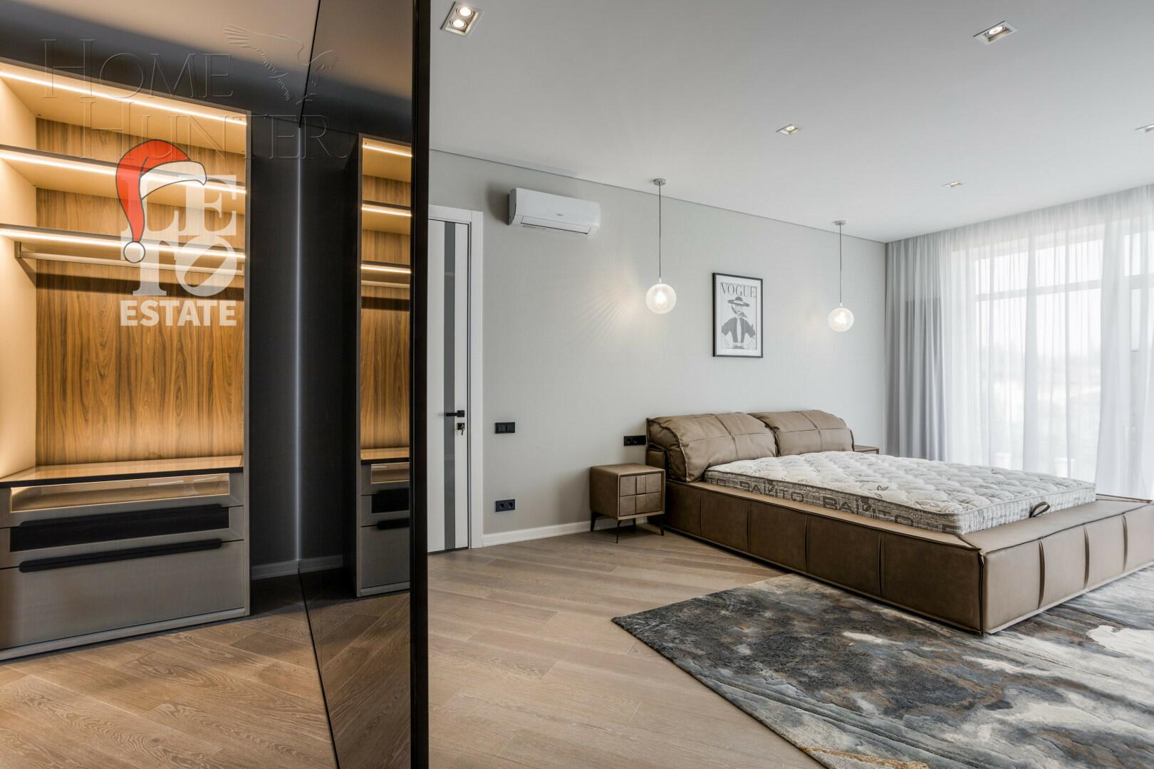 3-этажный коттедж 600 м² с отделкой