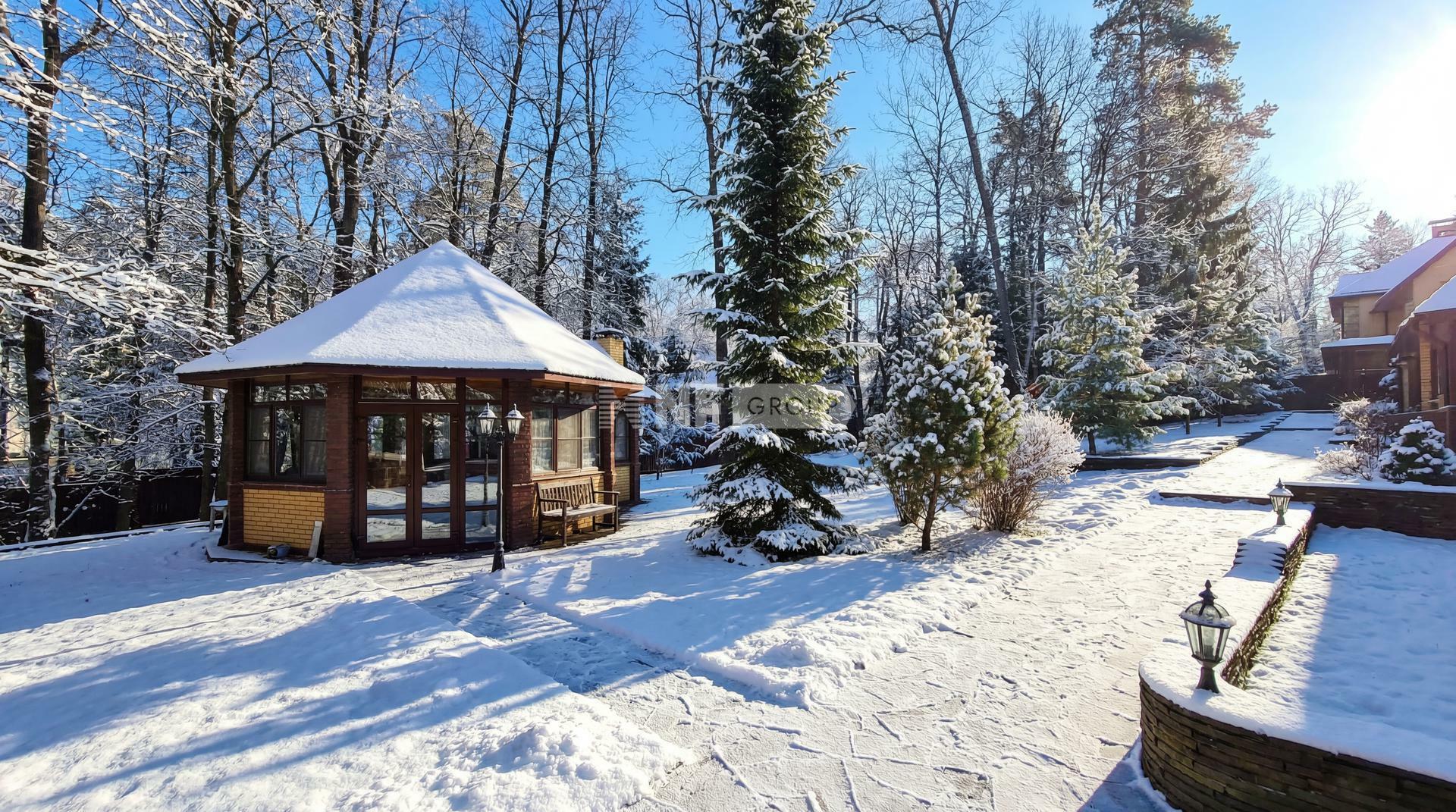 2-этажный коттедж 2 500 м² с отделкой