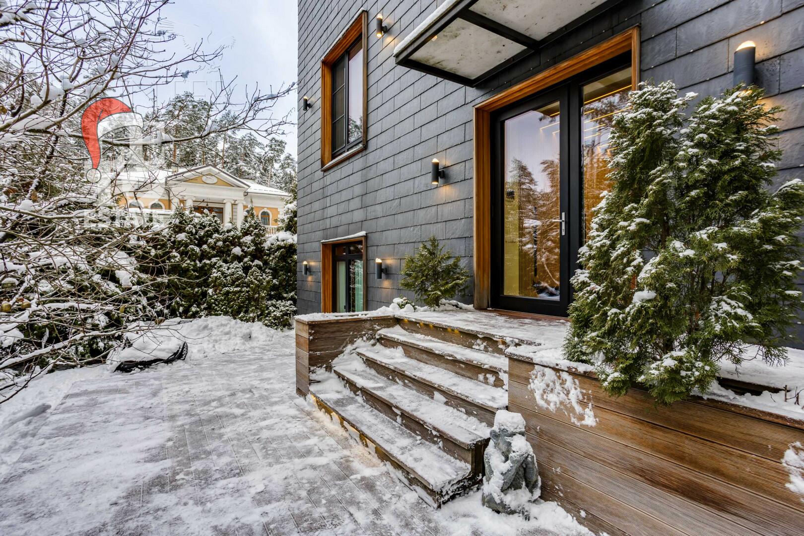 2-этажный коттедж 500 м² с отделкой