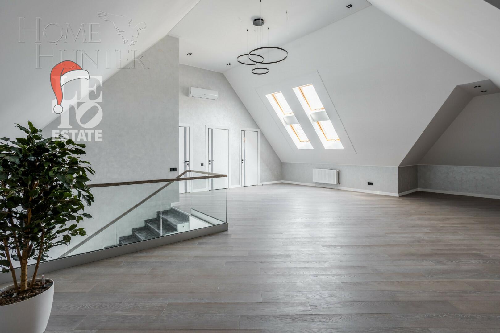 3-этажный коттедж 600 м² с отделкой