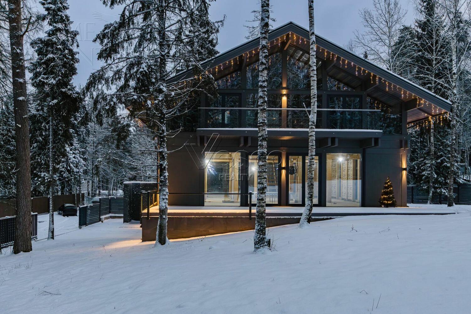 2-этажный коттедж 581.7 м² без отделки