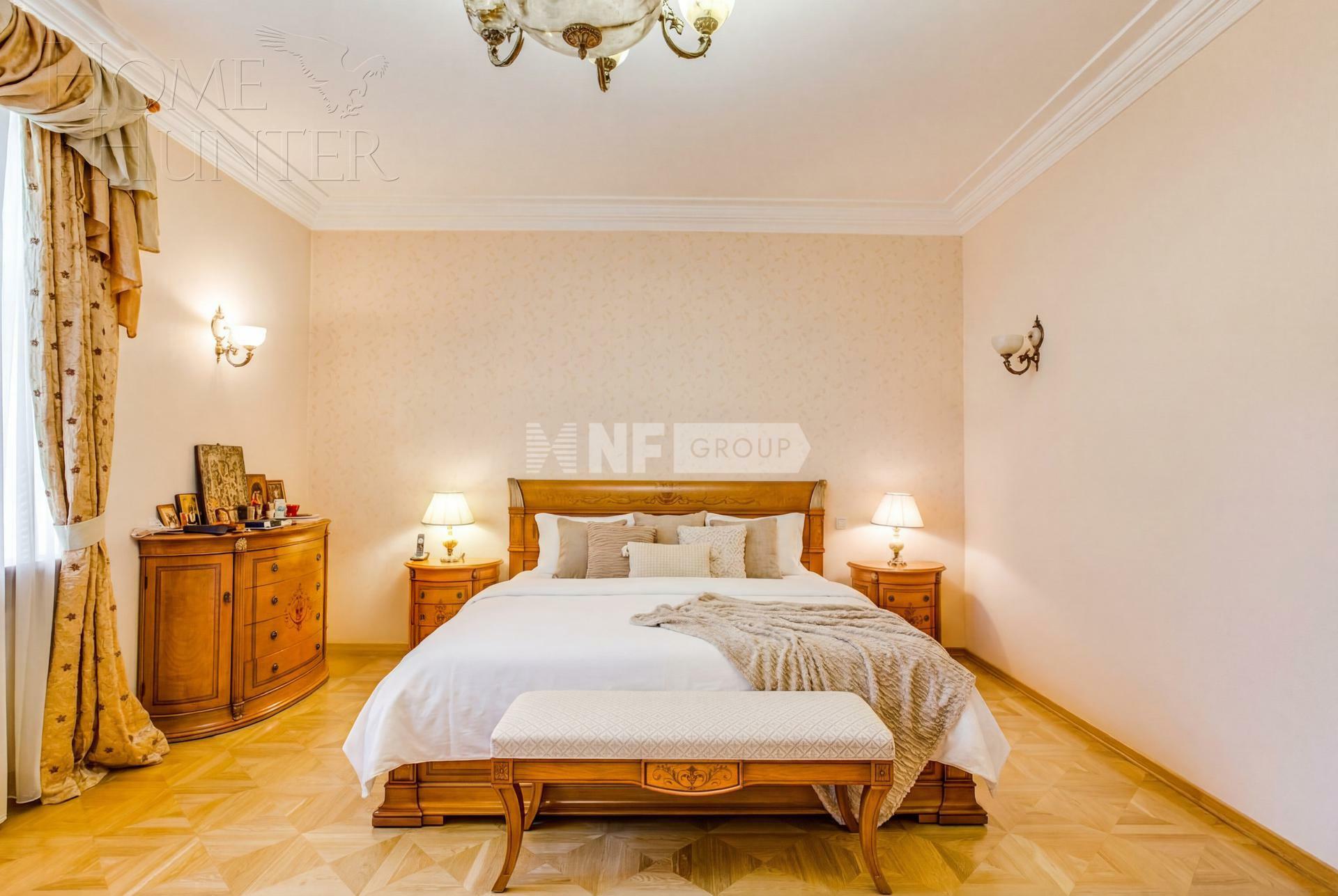 2-этажный коттедж 2 500 м² с отделкой