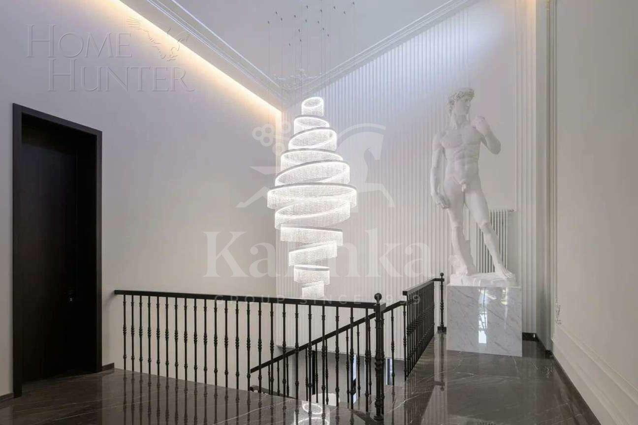 2-этажный коттедж 1 475 м² с отделкой