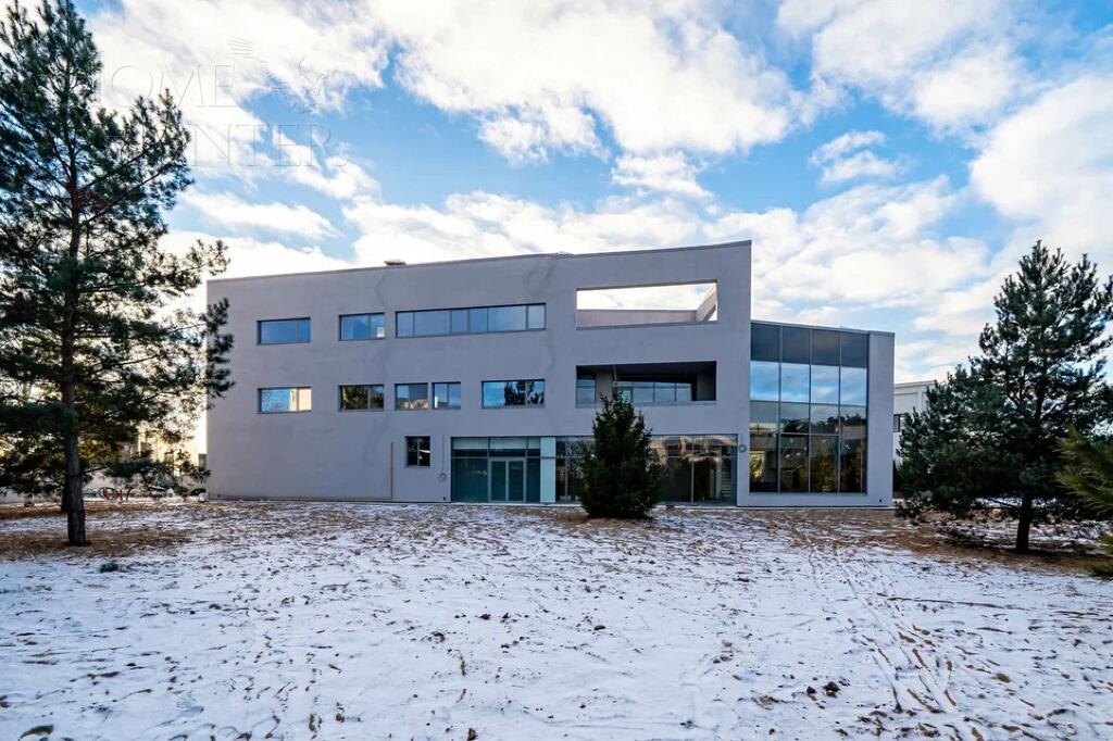 3-этажный коттедж 830 м² без отделки