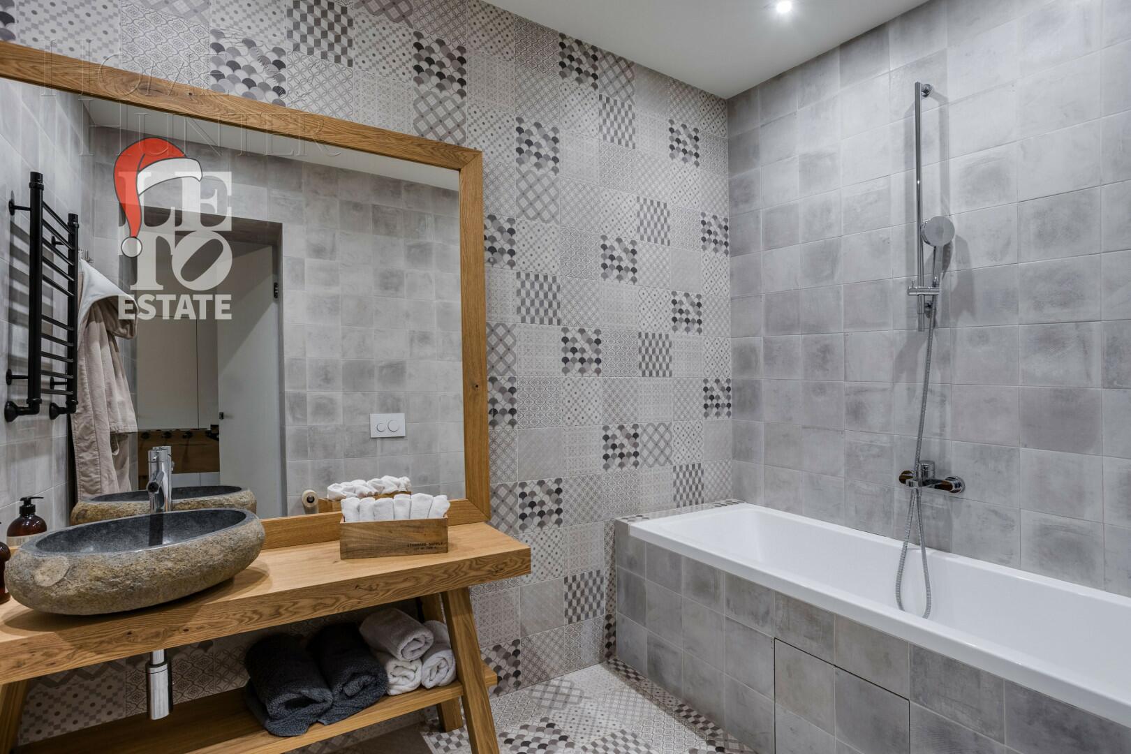 2-этажный коттедж 500 м² с отделкой