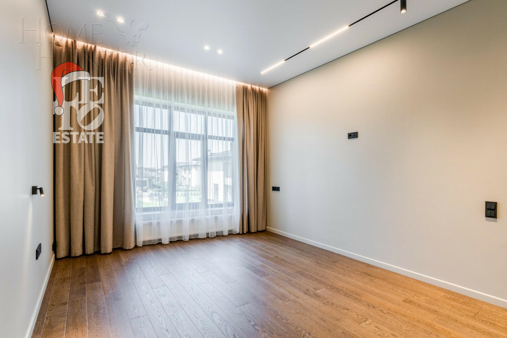 2-этажный коттедж 320 м² с отделкой