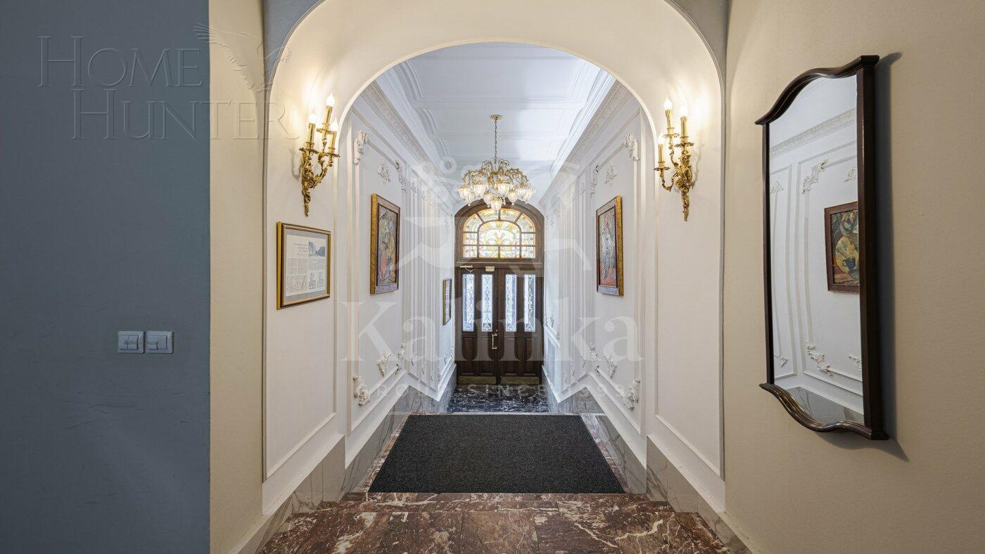 5-КОМН. КВАРТИРА С ОТДЕЛКОЙ 126.3 М² НА 1 ЭТАЖЕ