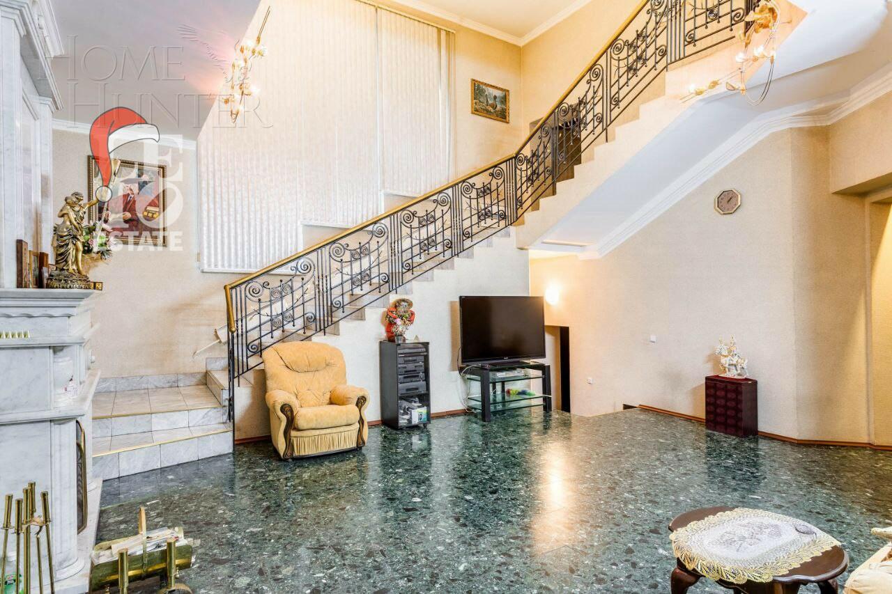 2-этажный коттедж 573 м² с отделкой