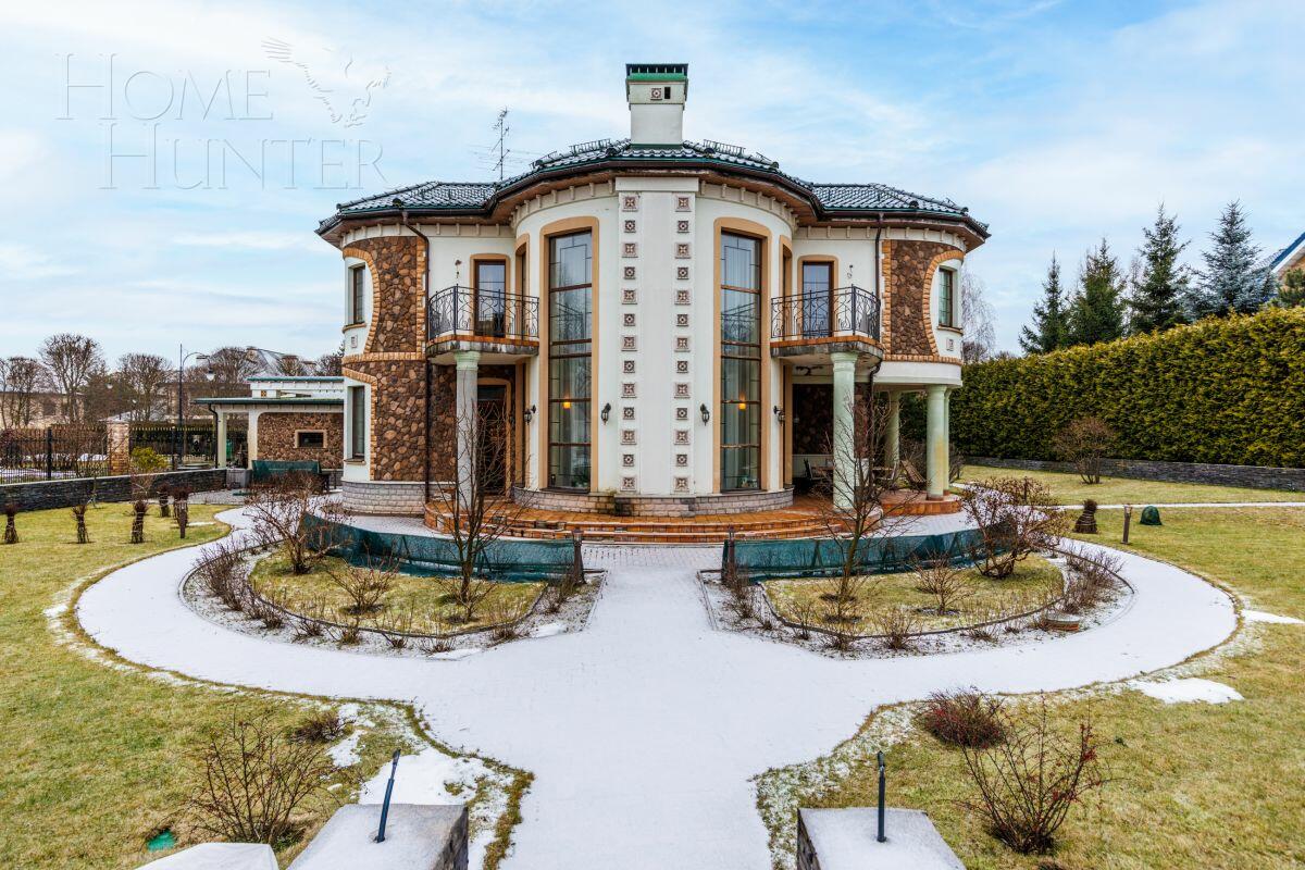 2-этажный коттедж 500 м² с отделкой