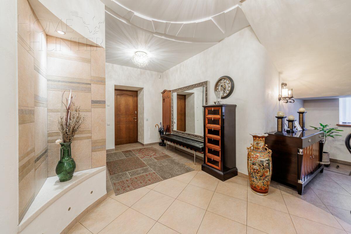 2-этажный коттедж 500 м² с отделкой