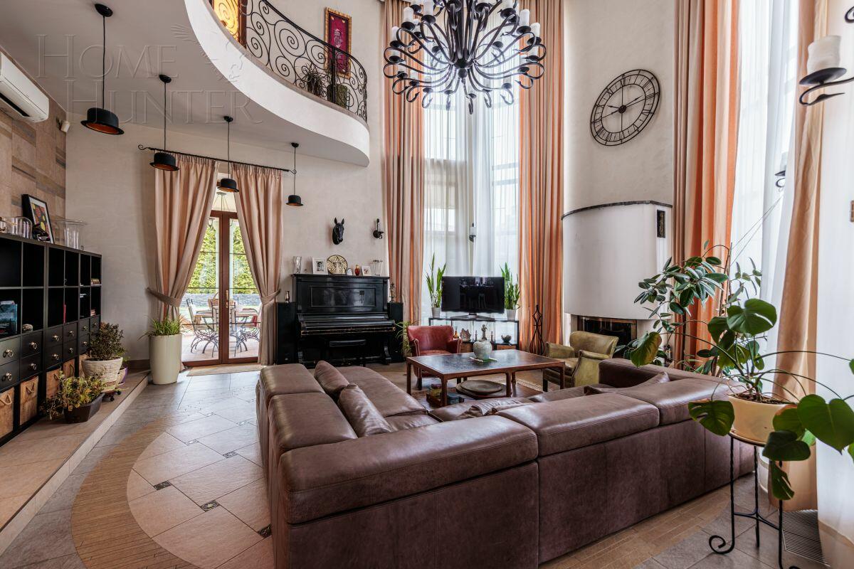 2-этажный коттедж 500 м² с отделкой