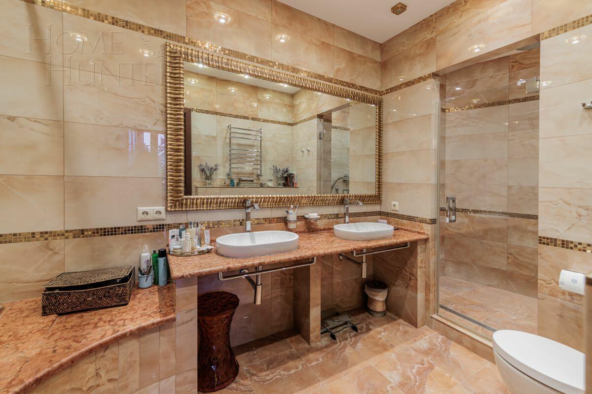 2-этажный коттедж 500 м² с отделкой