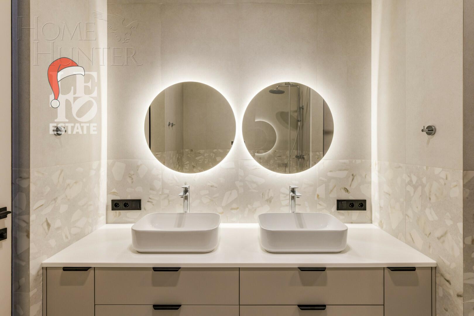 2-этажный коттедж 320 м² с отделкой