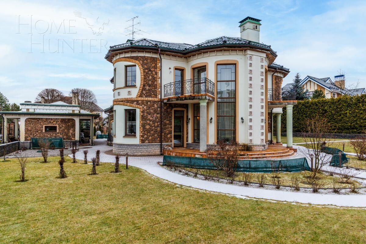 2-этажный коттедж 500 м² с отделкой