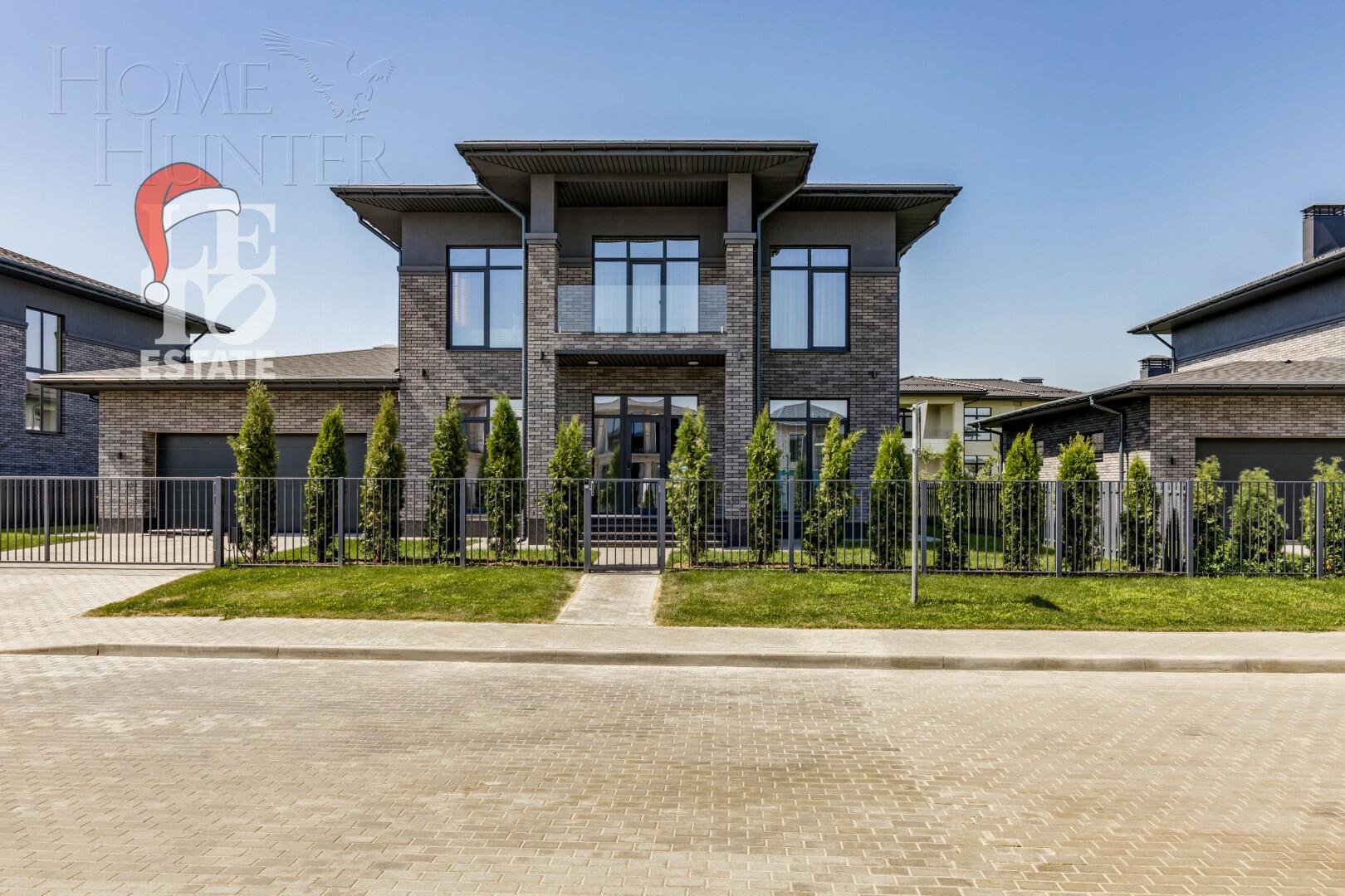 2-этажный коттедж 320 м² с отделкой