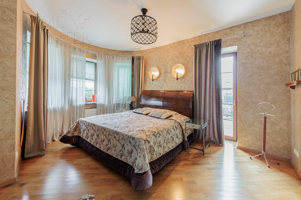 2-этажный коттедж 500 м² с отделкой