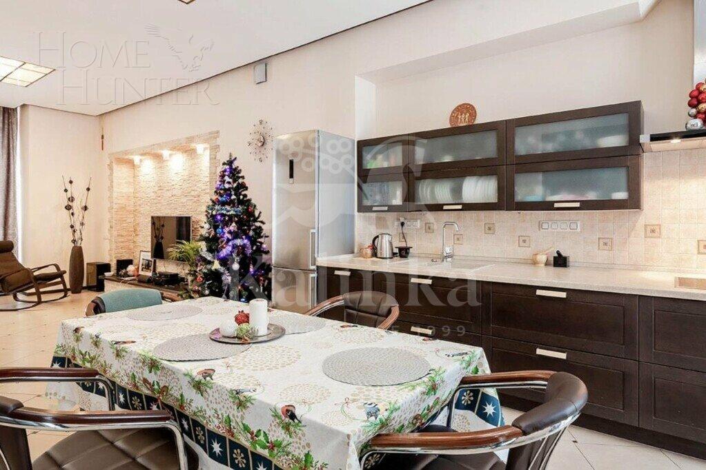 2-этажный таунхаус 200 м² с отделкой